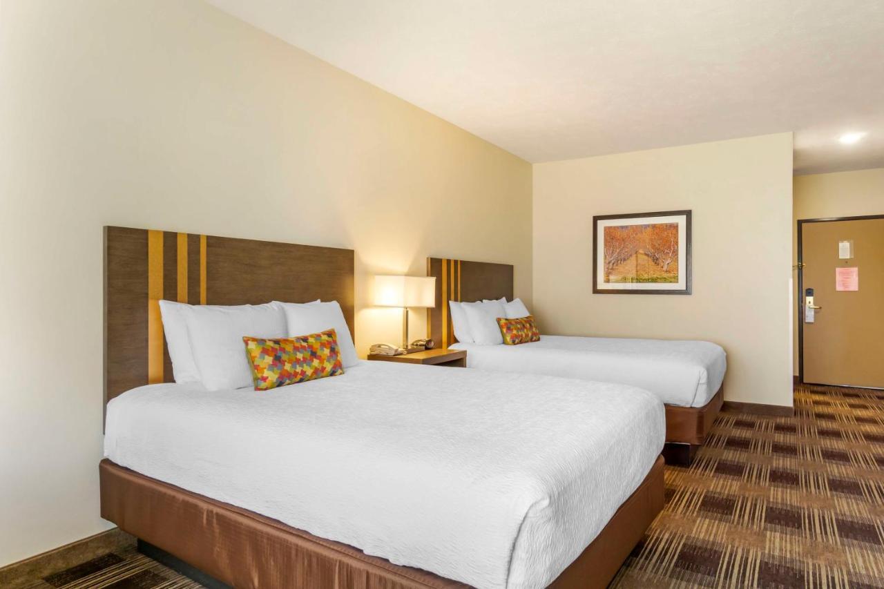 Best Western Plus The Inn At Horse Heaven Prosser Exterior foto